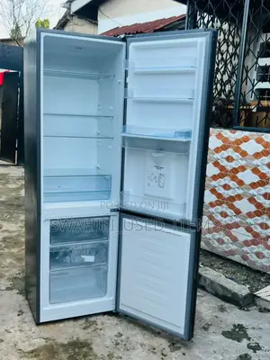 Hisense Fridge 270l Ina Water Dispenser (Used)