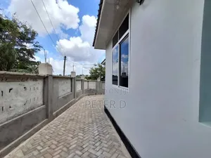 1bdrm Apartment in Kimara for rent