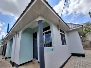 1bdrm Apartment in Kimara for rent