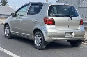 Toyota Vitz 1.3 FWD 3dr 2002 Silver