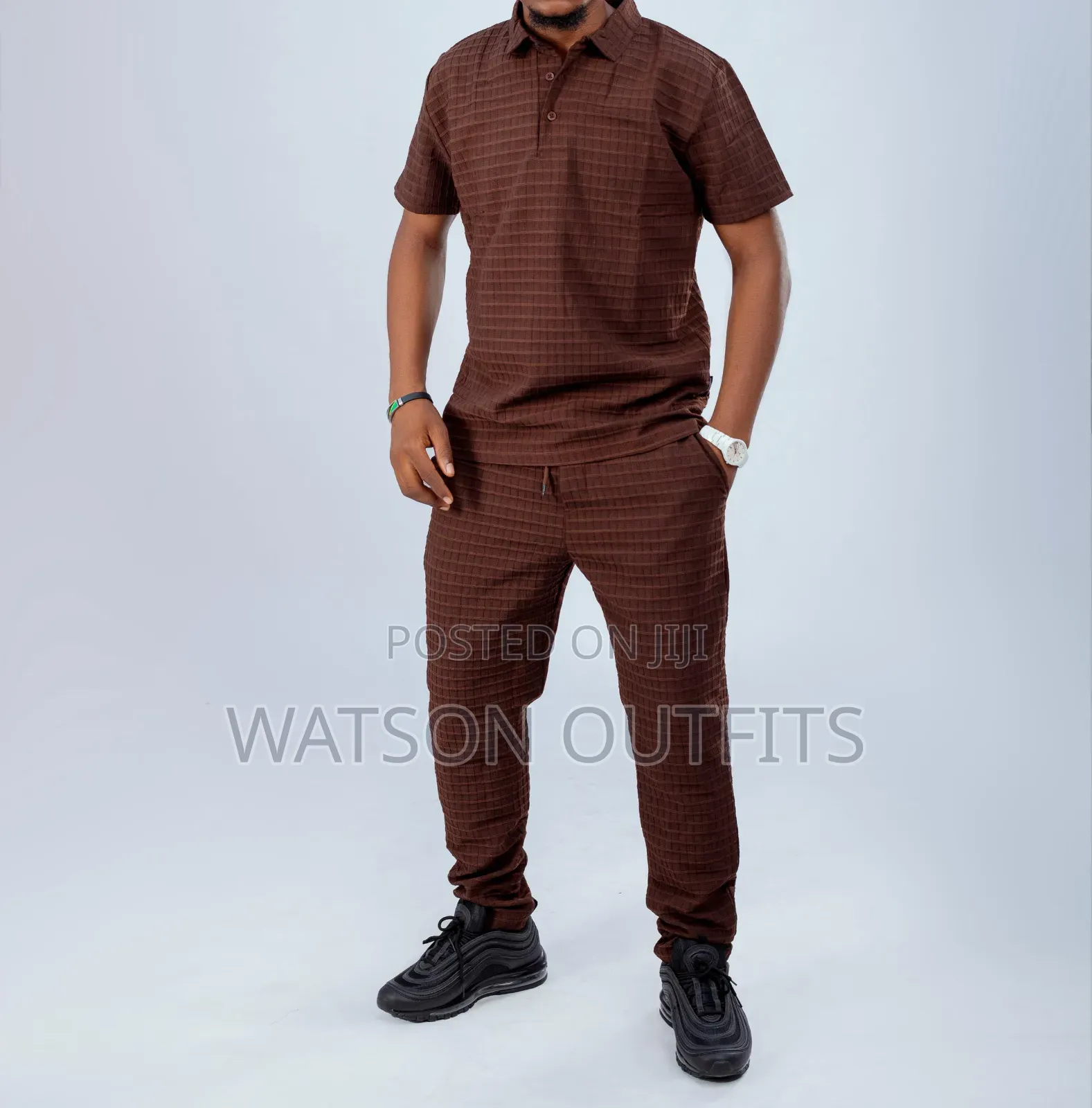 Top Quality Men Wears of Tshirts and Pants