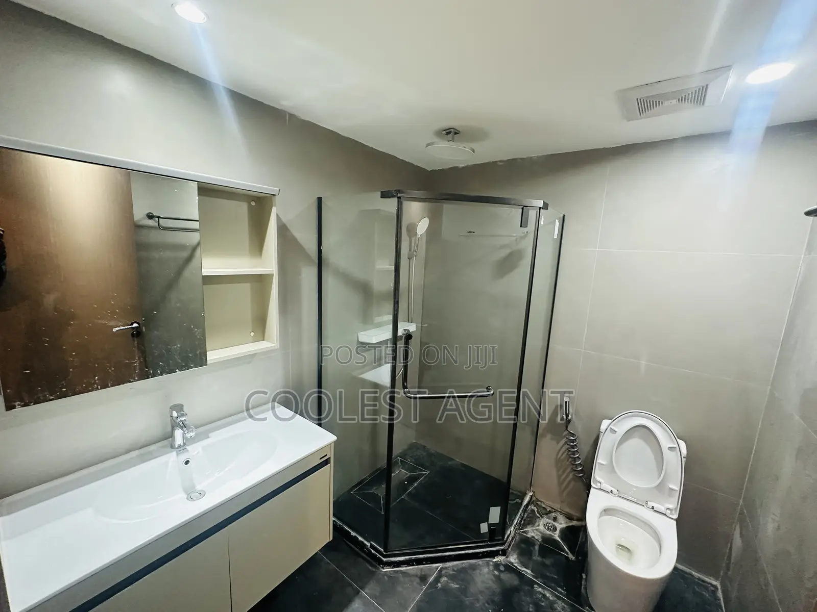 Furnished 1bdrm Duplex in Coolest Estate, Oyster Bay for rent