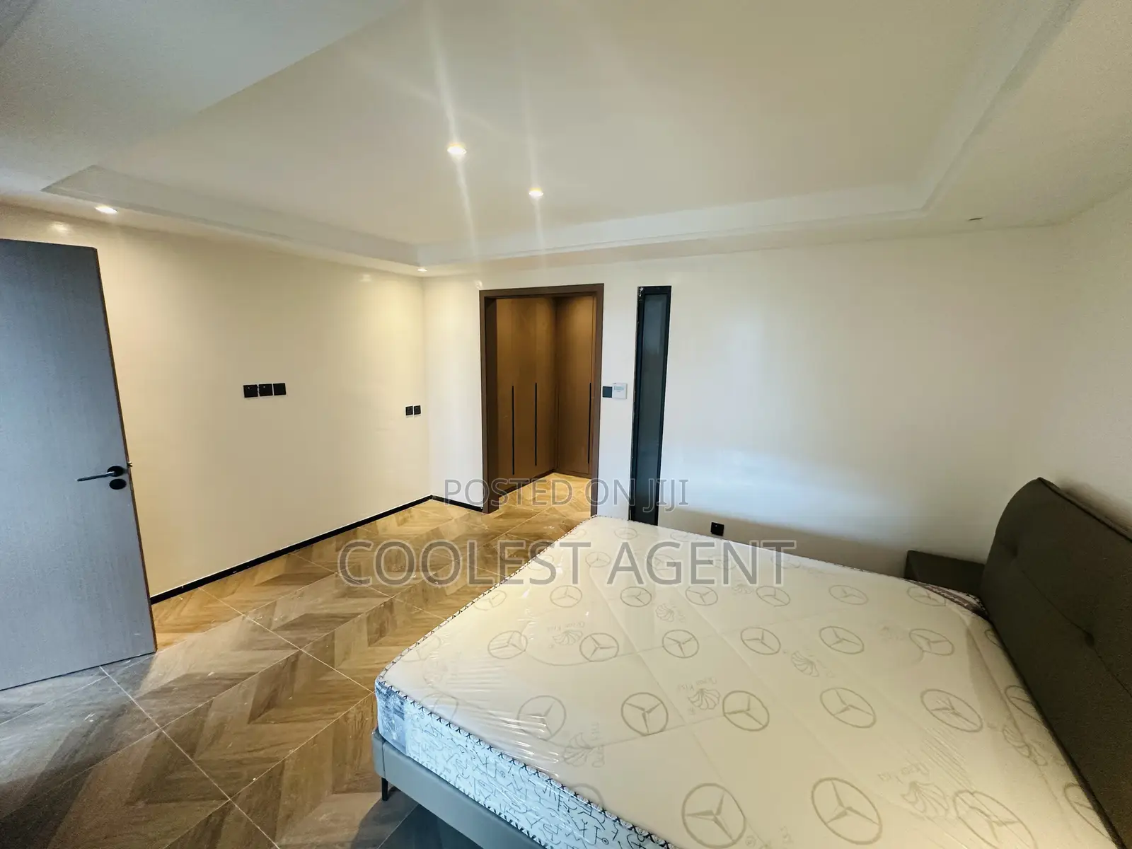 Furnished 1bdrm Duplex in Coolest Estate, Oyster Bay for rent