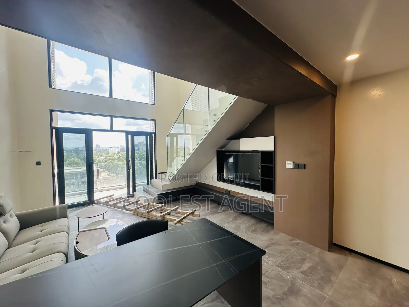 Furnished 1bdrm Duplex in Coolest Estate, Oyster Bay for rent