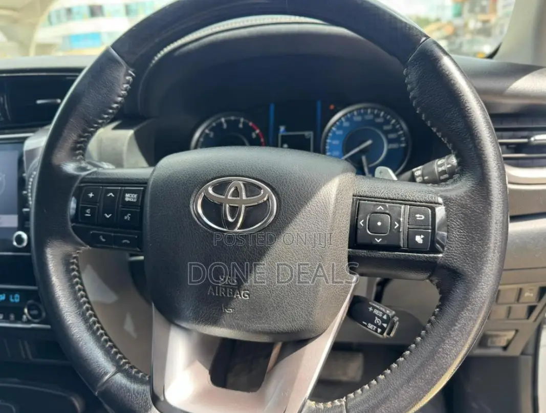 Toyota Fortuner 2021 White