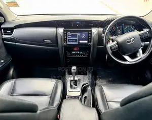 Toyota Fortuner 2021 White