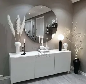 Tv Showcase/Tv Stand 6feet