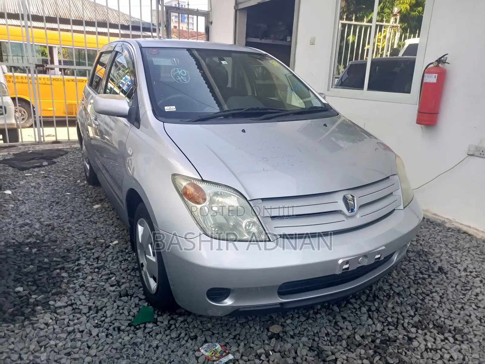 Toyota IST 2004 Silver