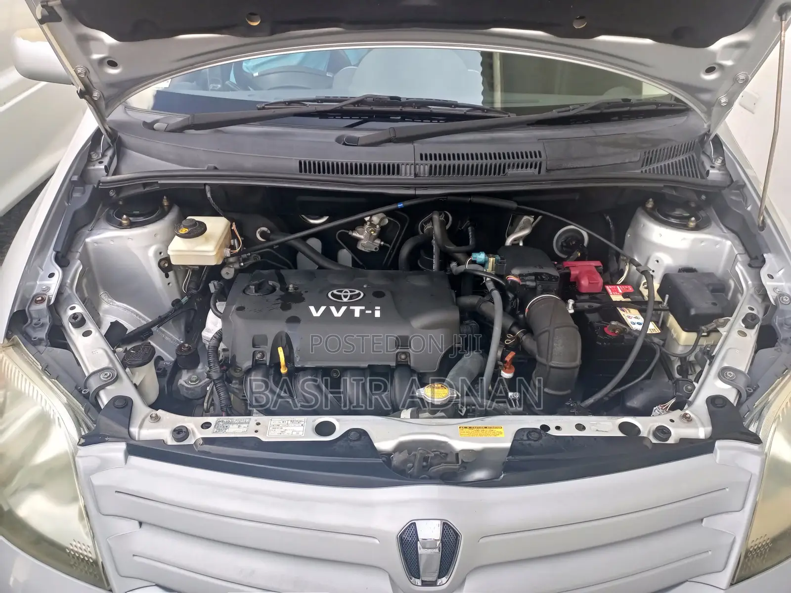 Toyota IST 2004 Silver