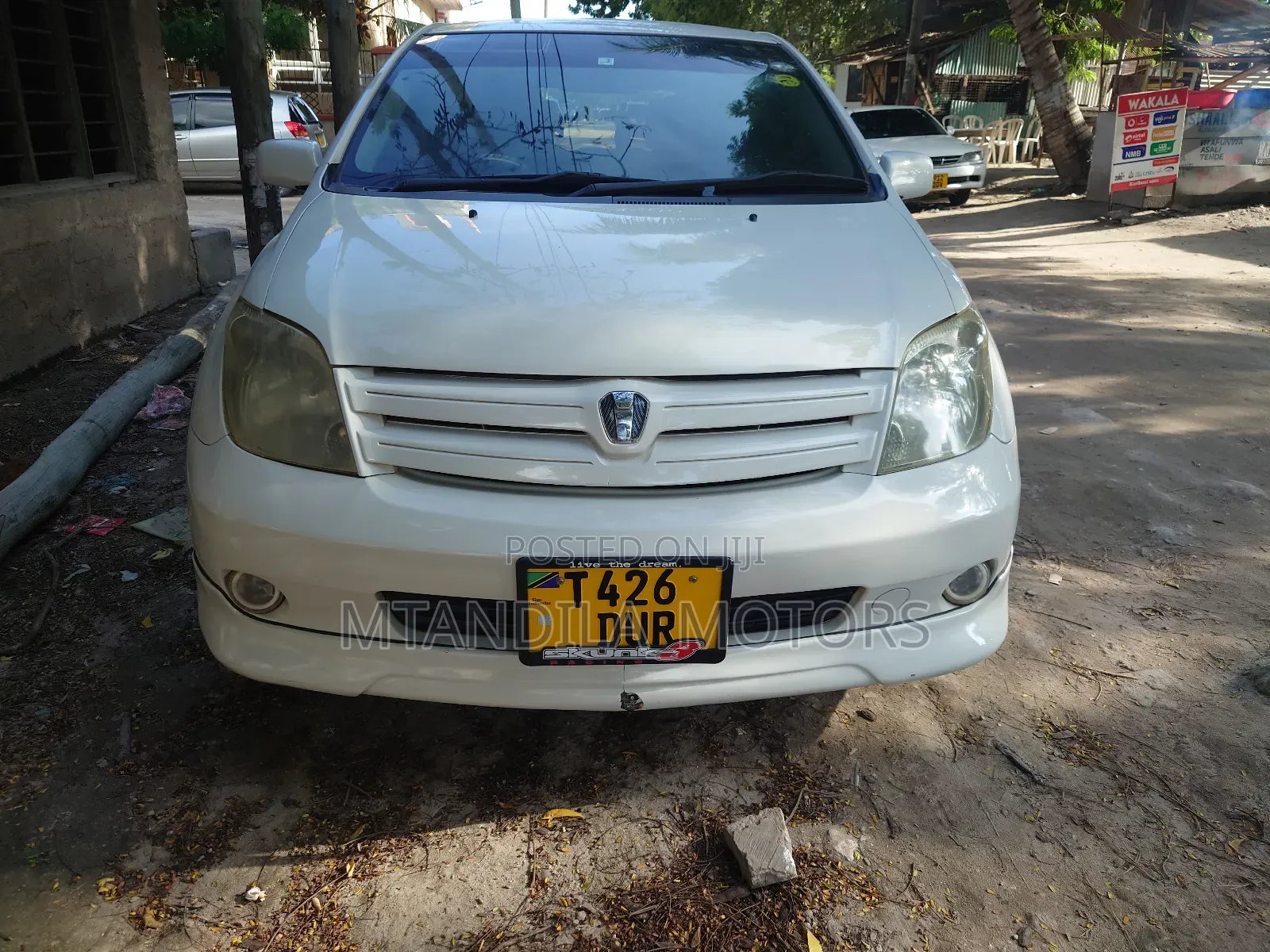 Toyota IST 2004 White
