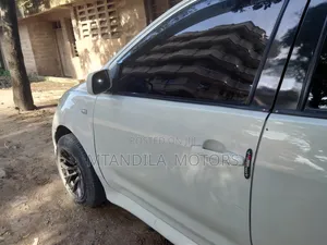 Toyota IST 2004 White