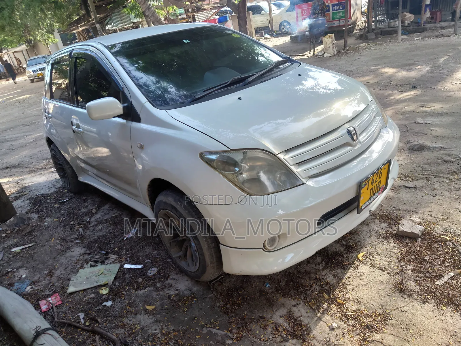 Toyota IST 2004 White