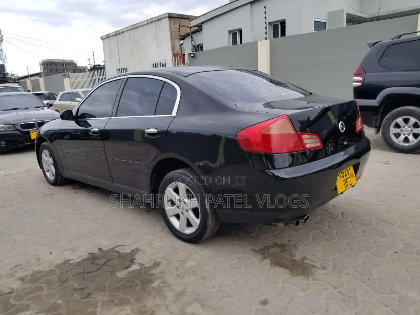 Nissan Skyline 2002 Black