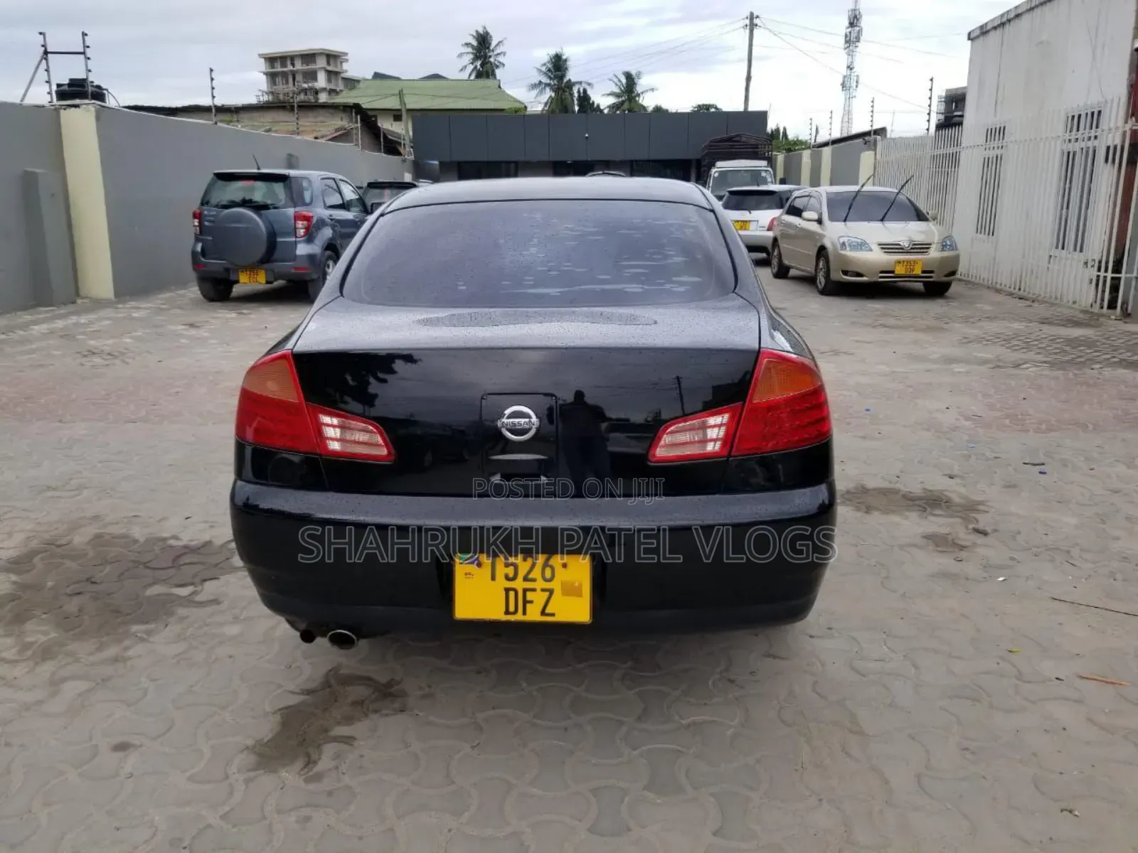 Nissan Skyline 2002 Black