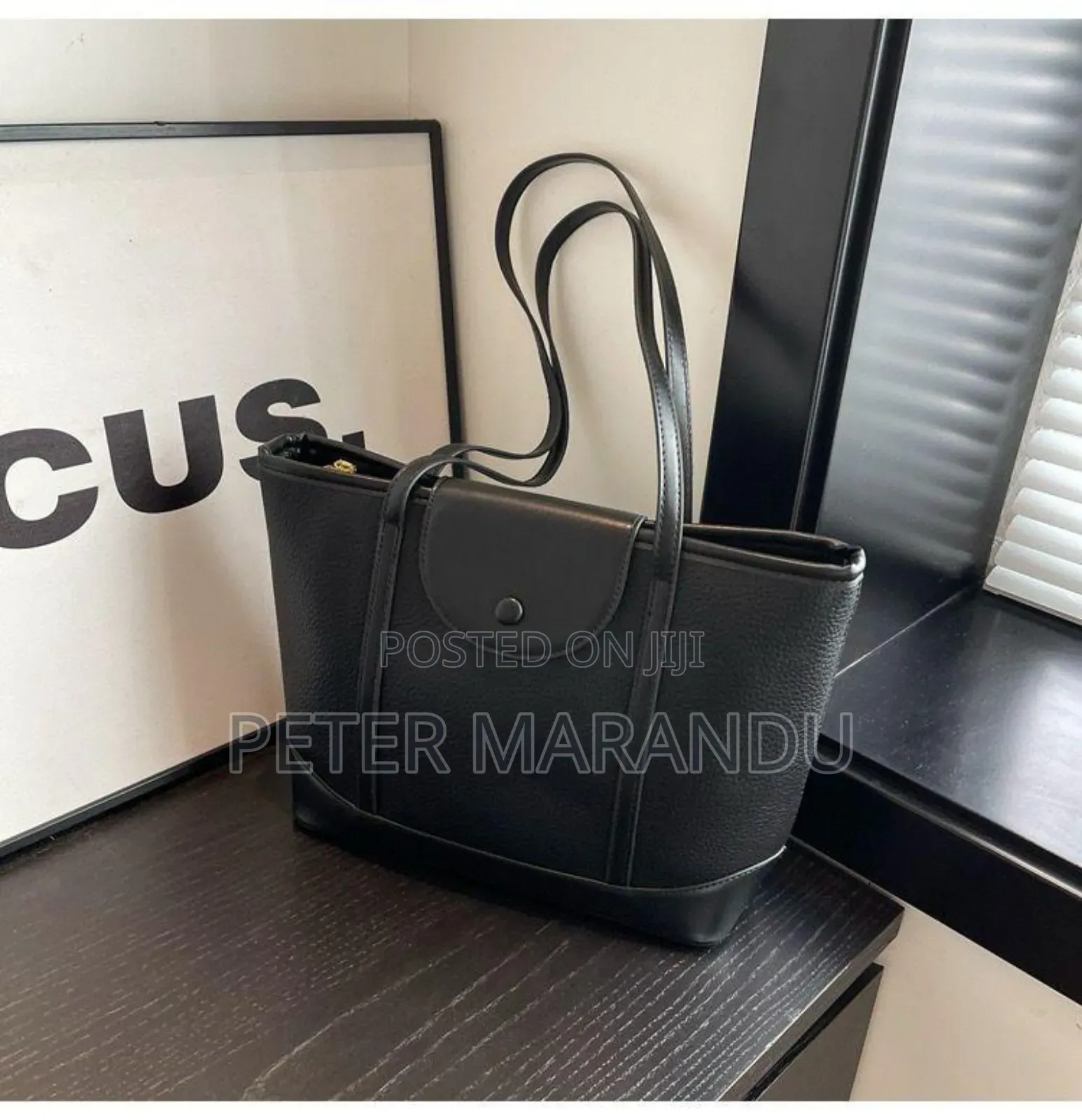 Smart Women's Pochi
