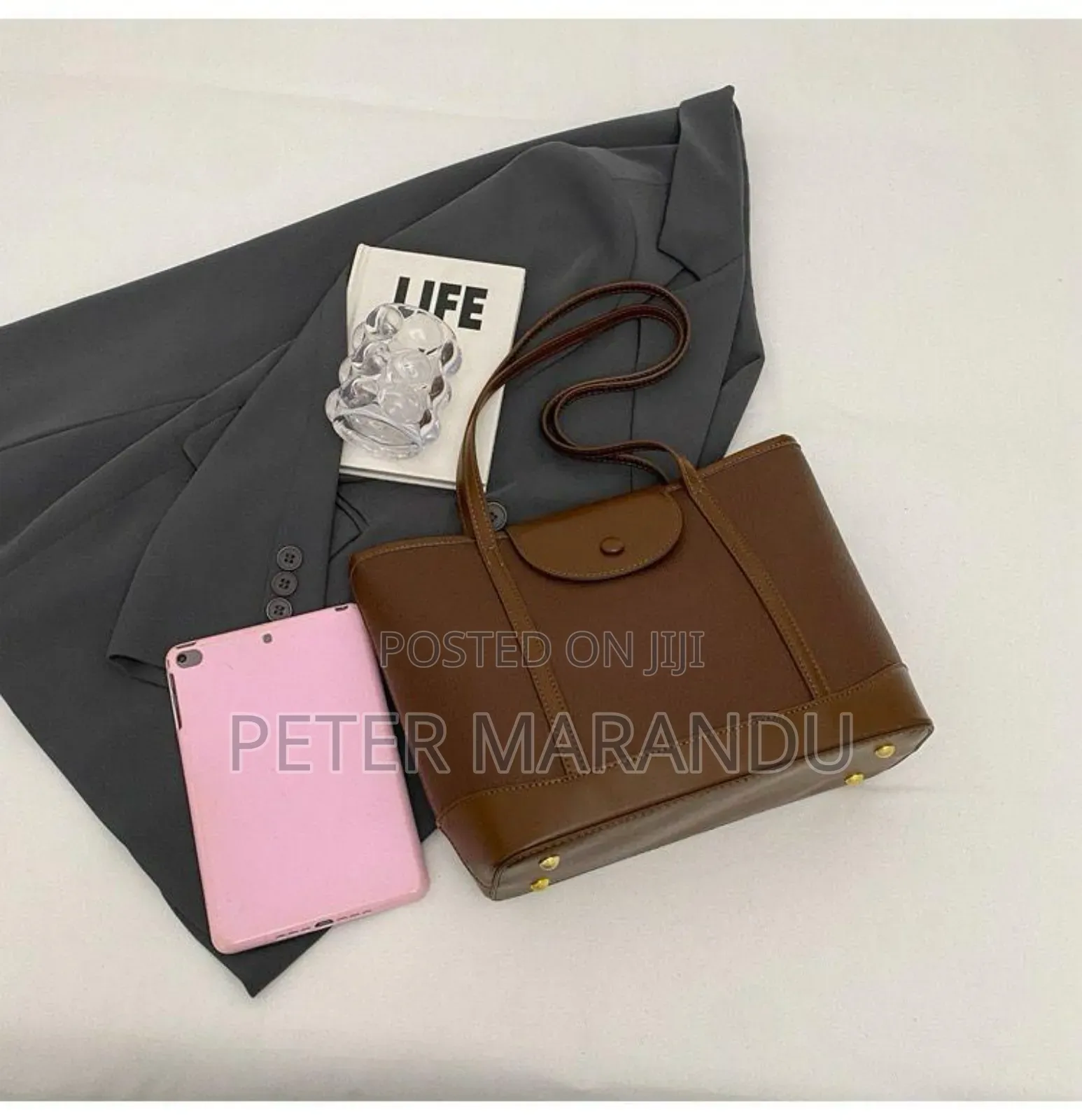 Smart Women's Pochi