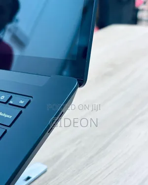 Laptop Microsoft Surface Laptop 2 8GB Intel Core I5 SSD 256GB