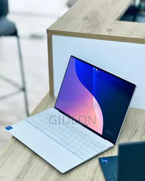 New Laptop Dell XPS 13 16GB Intel Core I7 SSD 512GB