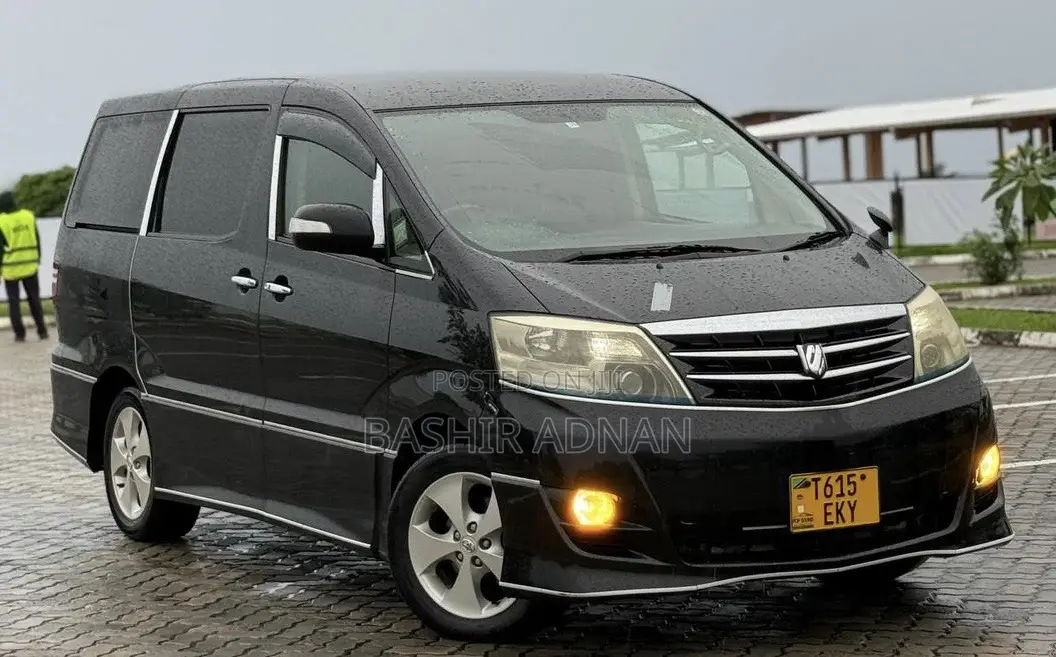 Toyota Alphard 2.4 Petrol FWD 2006 Black