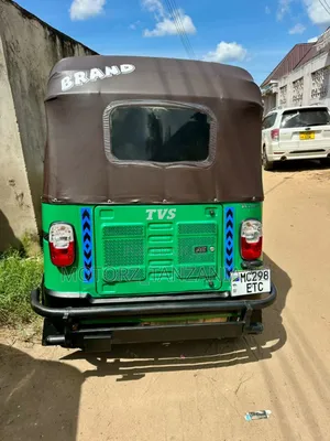 TVS King Deluxe Plus iTouch Start 2025 Green