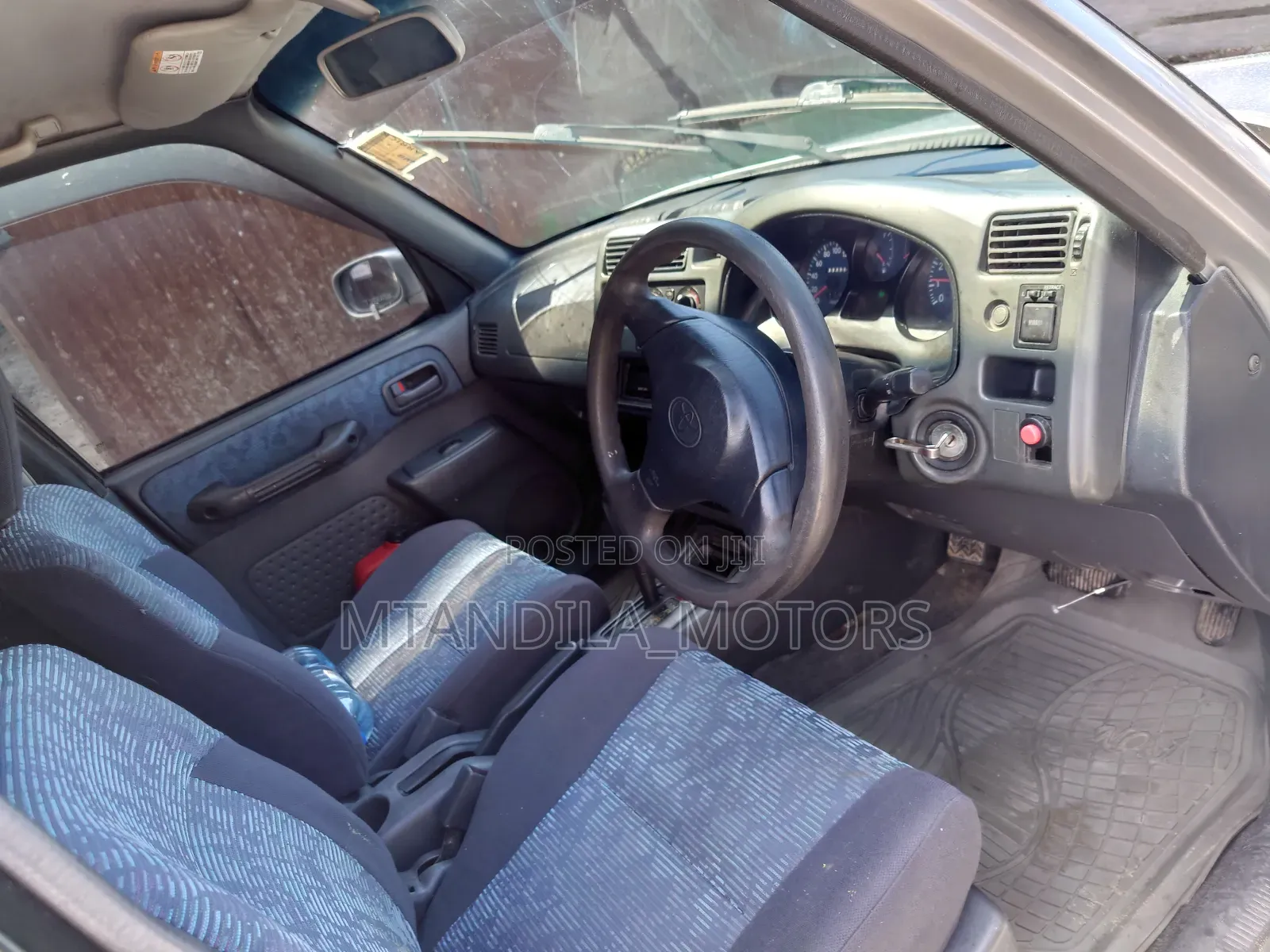 Toyota RAV4 Softtop FWD 1999 Silver