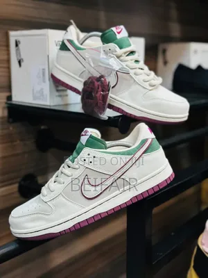 Nike Air Sneakers | Great Colors