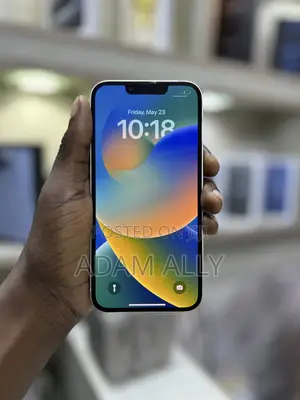 Apple iPhone 13 128 GB White