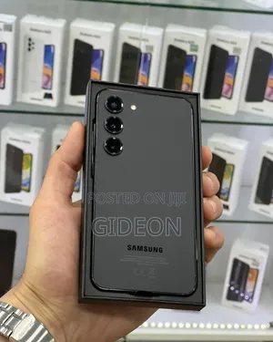 New Samsung Galaxy S23 128 GB Black