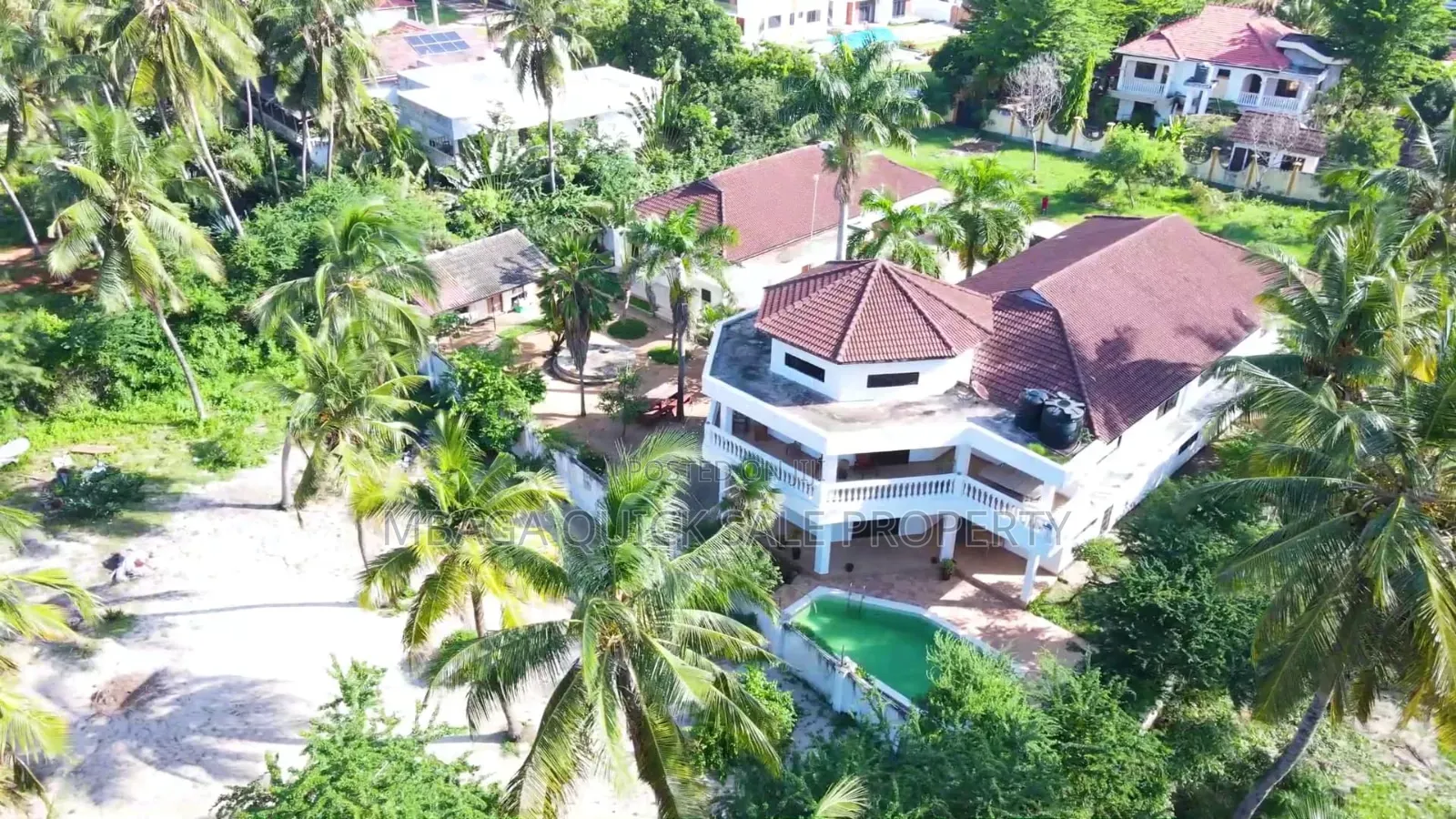 8bdrm House in Mbezi Beach Kidimbwi for sale
