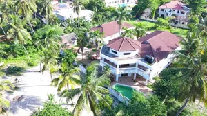 8bdrm House in Mbezi Beach Kidimbwi for sale