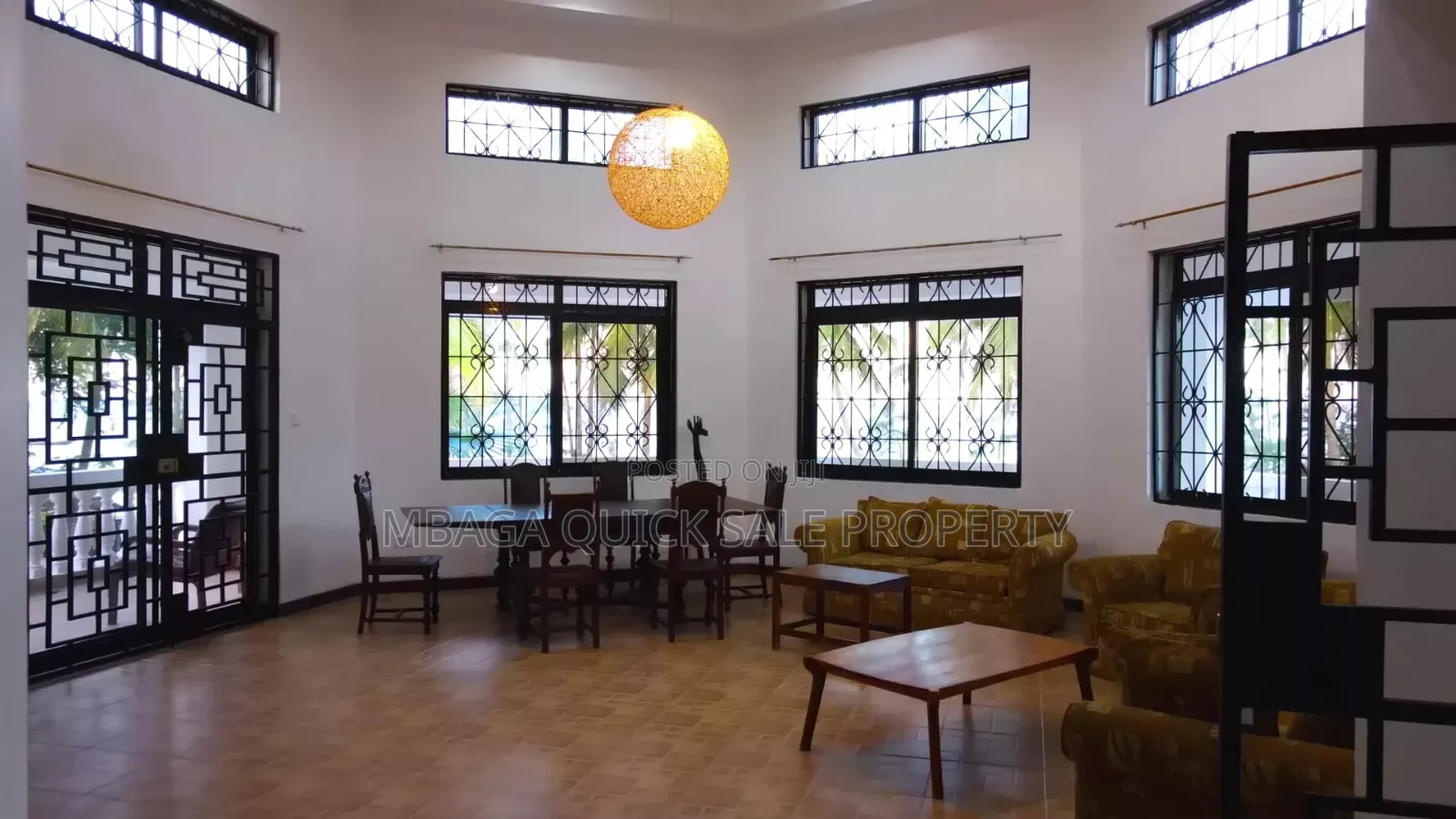 8bdrm House in Mbezi Beach Kidimbwi for sale
