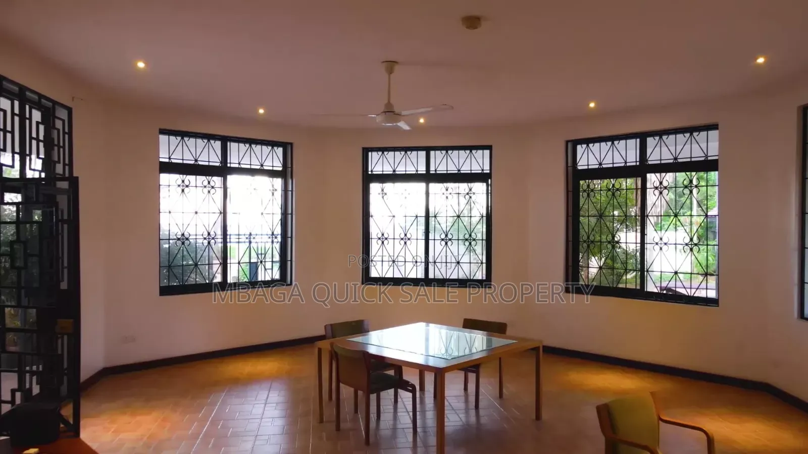 8bdrm House in Mbezi Beach Kidimbwi for sale