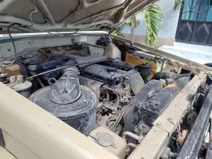 Toyota Land Cruiser HDJ 100 4.2 D 1998 Beige