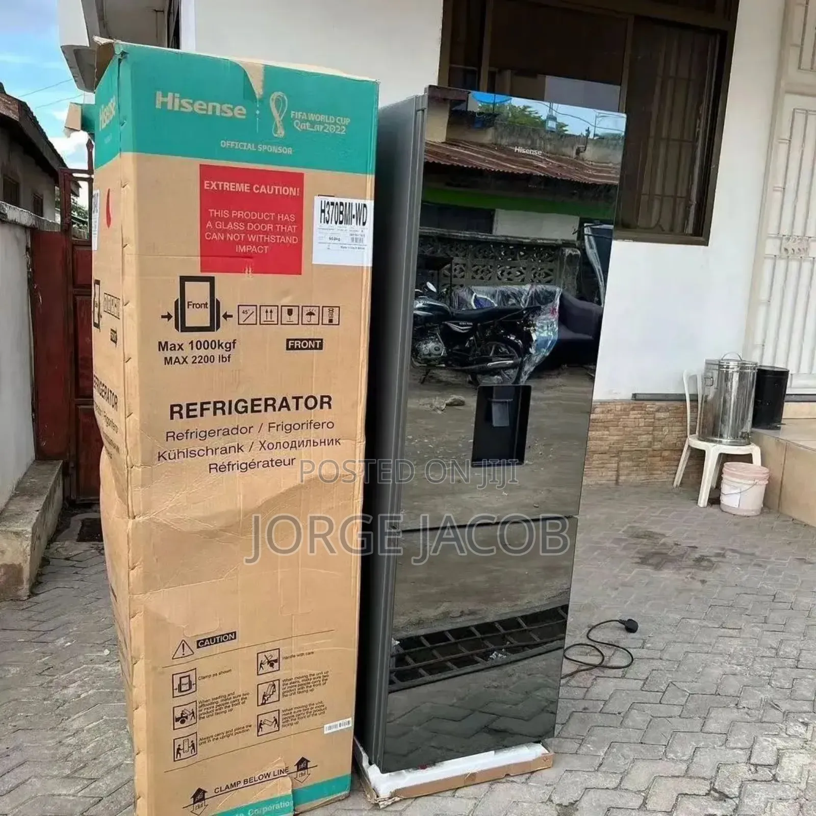 Hisense 268l Side by Side French Door Refrigerator.