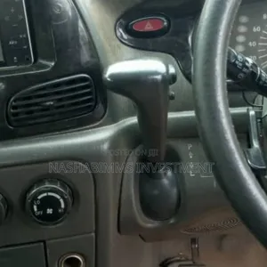 Toyota Noah 2001 Silver