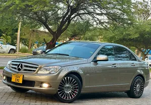 Mercedes-Benz C-Class 2008 Gold