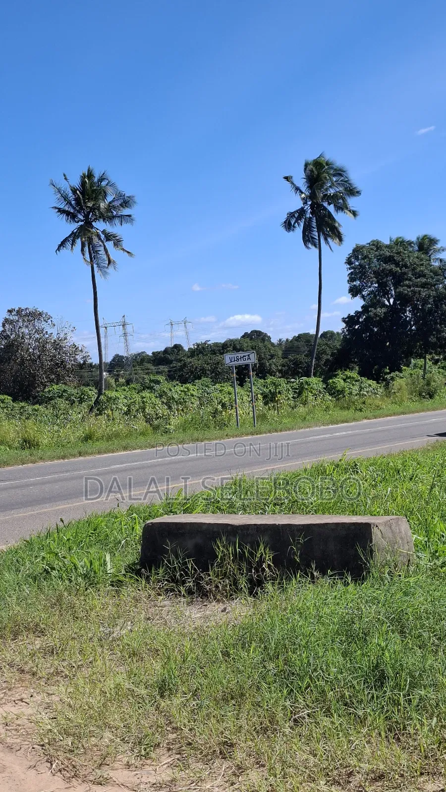 8hector It Look at Tarmac Main Road Very Nice Area