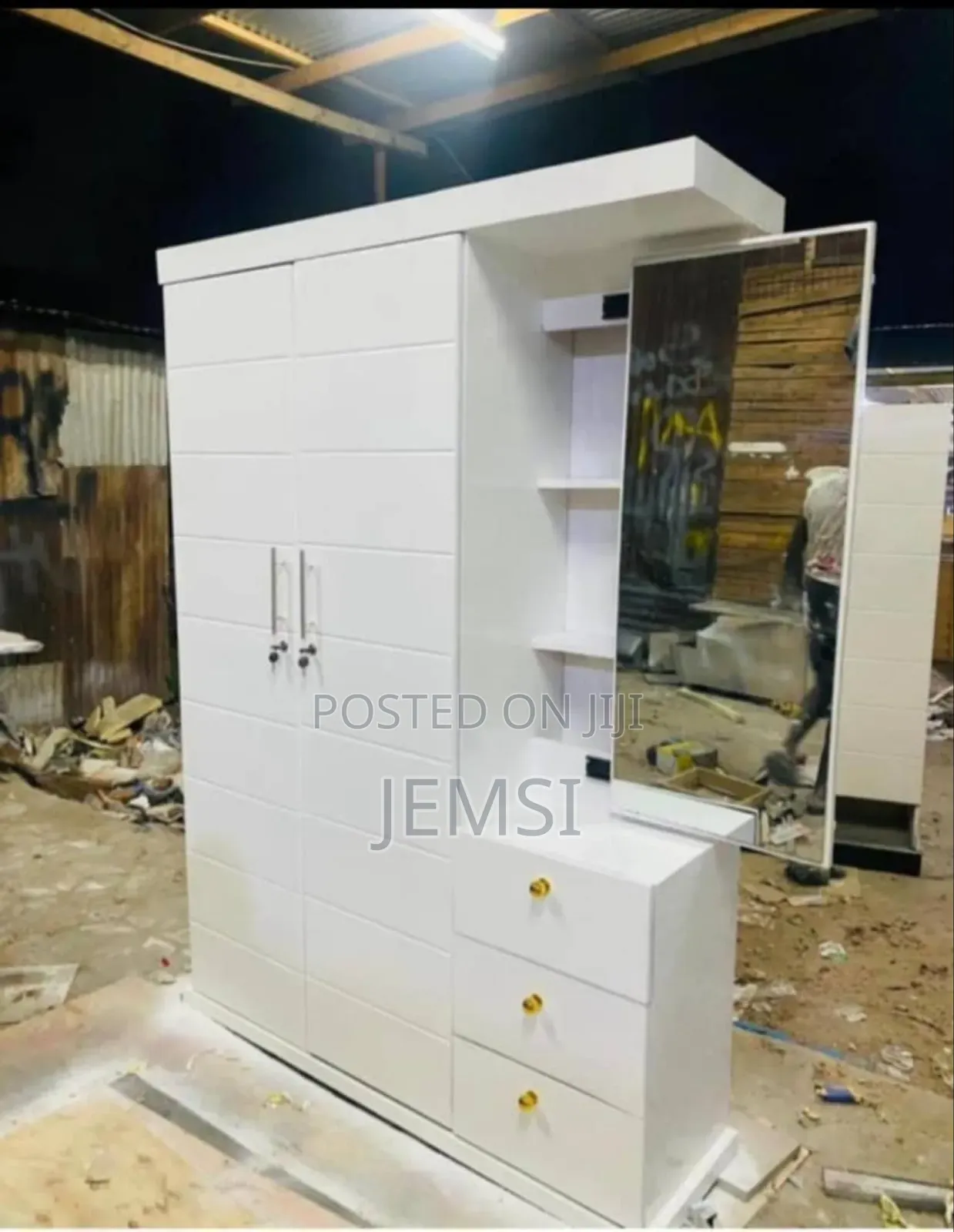Wardrobe 3-Doors