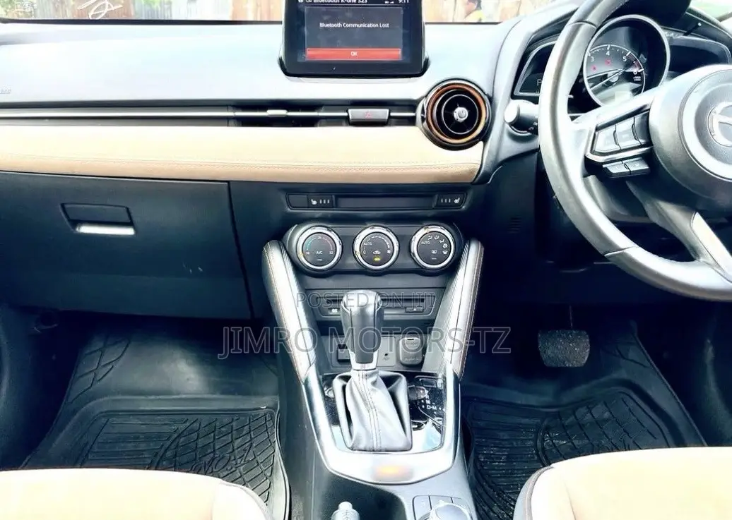 Mazda Demio 2018 White