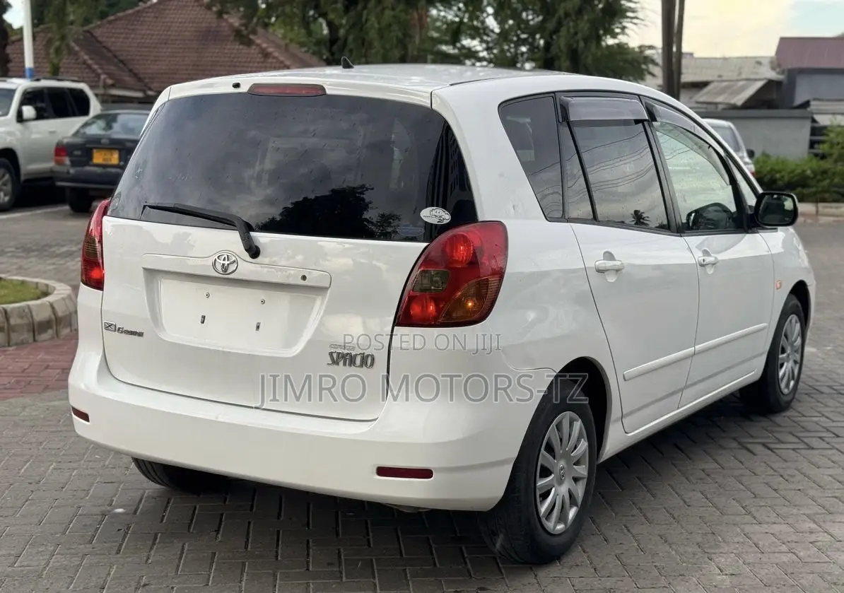 Toyota Corolla Spacio 2003 White