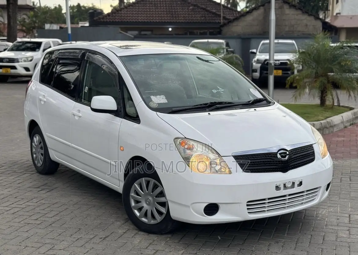 Toyota Corolla Spacio 2003 White
