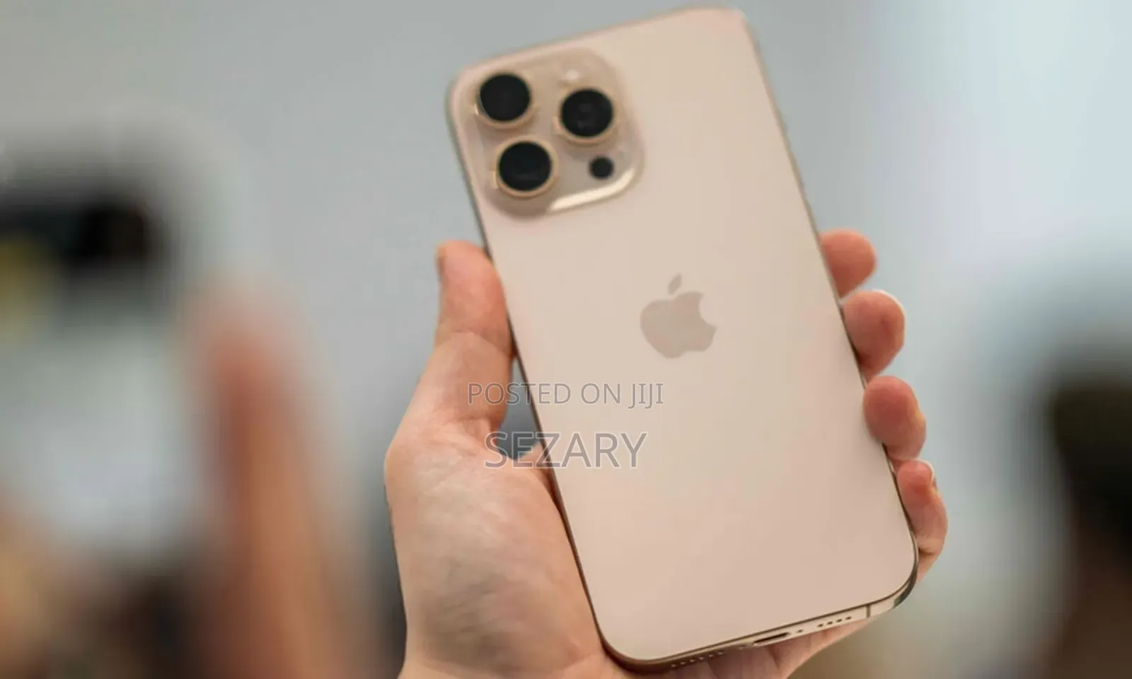 New Apple iPhone 16 Pro 256 GB Gold