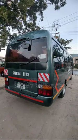 Toyota Coaster 1999 Green