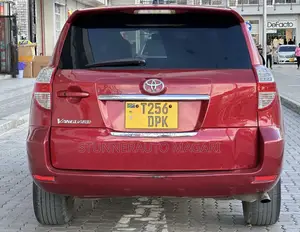Toyota Vanguard 2008 Red