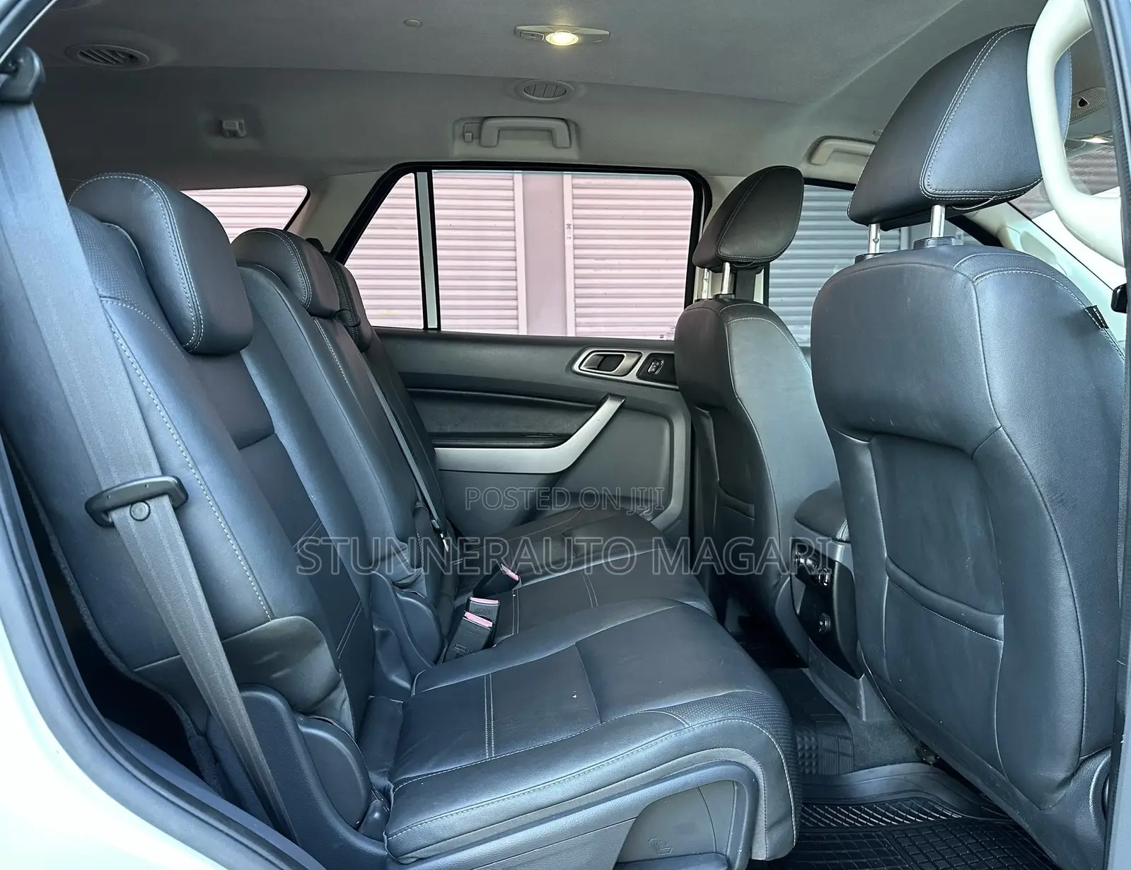 Ford Everest 2016 White