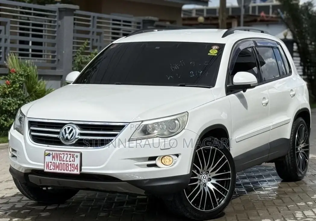 Volkswagen Tiguan 2009 White
