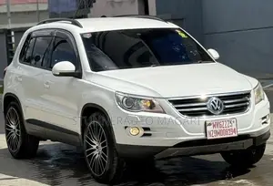 Volkswagen Tiguan 2009 White
