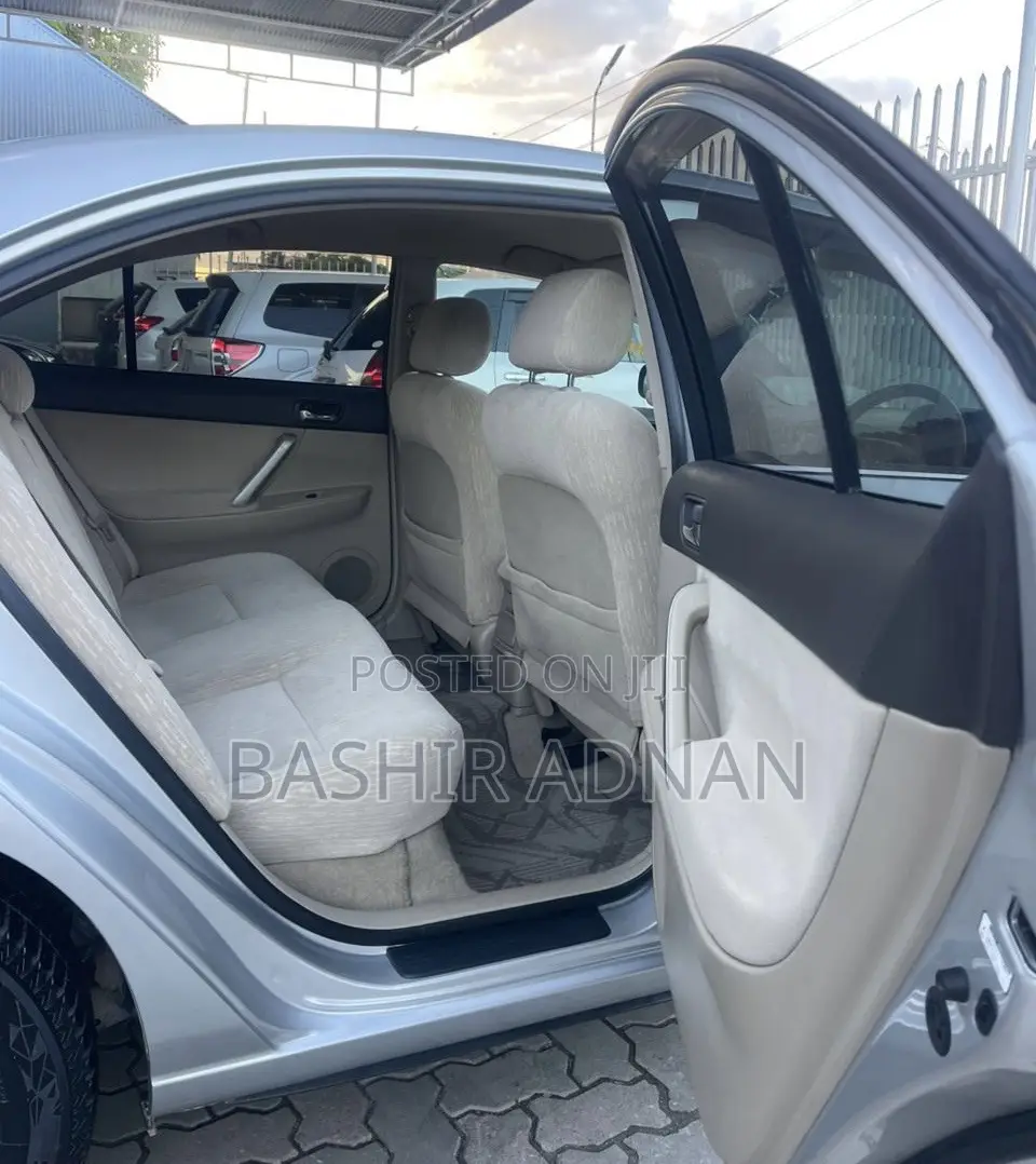 Toyota Premio 2005 Silver