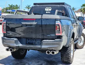 Toyota Hilux 2019 Black