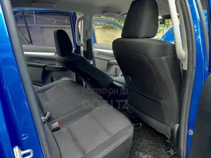 Toyota Hilux 2018 Blue